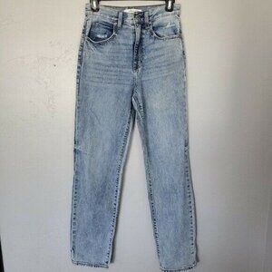 Willow + Root The Vintage Dad Jean 25 Light Wash Denim High Rise Waisted